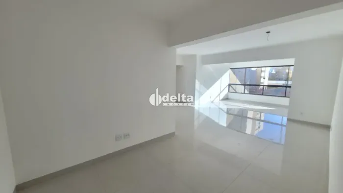 Apartamento com 3 quartos sendo 2 suítes disponível para venda no bairro Santa Mônica em U