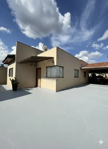 Casa à venda no bairro Jardim Climax - Dourados/MS