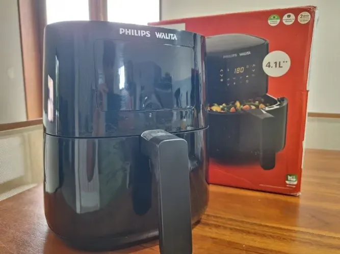 Fritadeira Air fryer Philips Walita Digital Serie 3000 4,1L 220V (usada 3 anos)