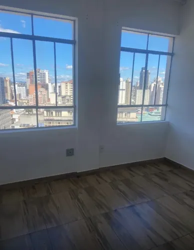 Sala comercial centro praça Zacarias