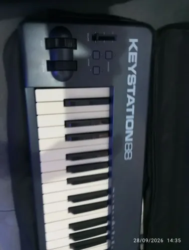 Vendo controlado M-audio keystation 88 