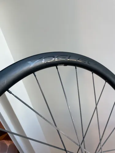Roda carbono gravel Yoeleo 650b disc tubeless