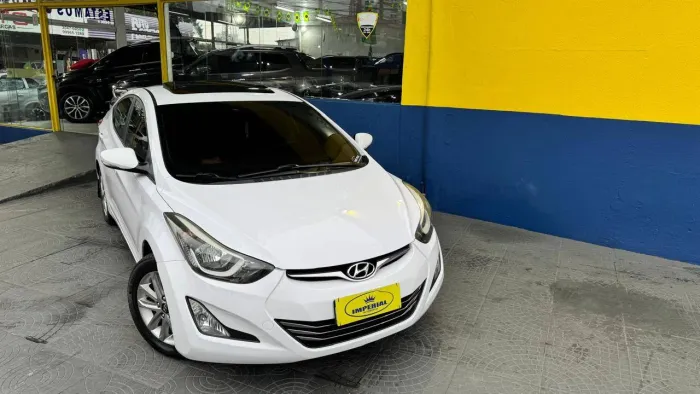 Hyundai Elantra GLS 2.0 16V Aut. 2015