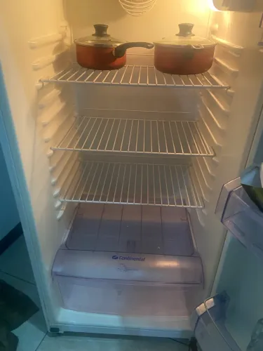 Geladeira com defeito