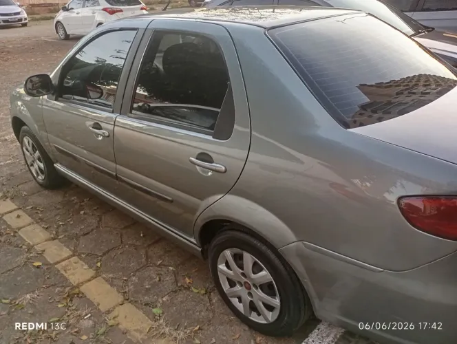Fiat Siena EL 1.0 MPI Fire Flex 8V 4P 2013