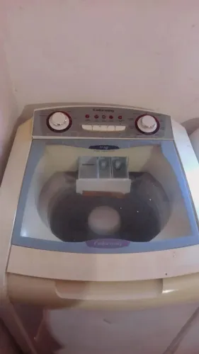 Máquina de lavar usada