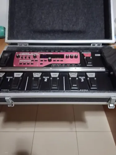 Boss RC-300