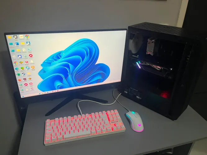 Vende-se pc game
