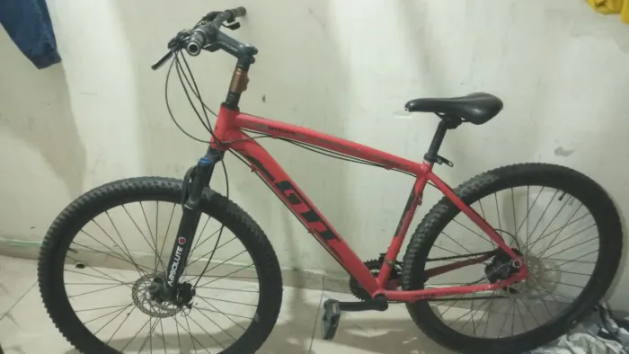Bicicleta aro 29 toda boa 500 reas