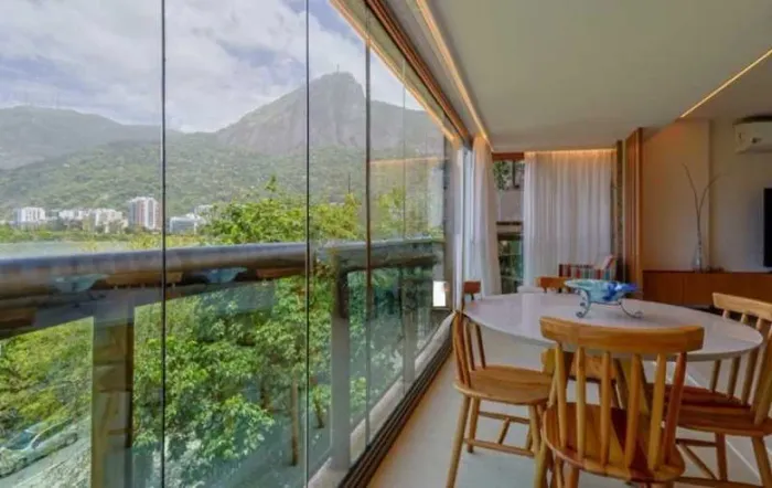 Apartamento : / Residencial / Lagoa