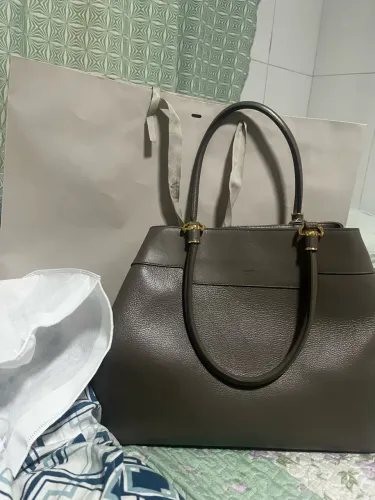 Bolsa Arezzo couro cinza