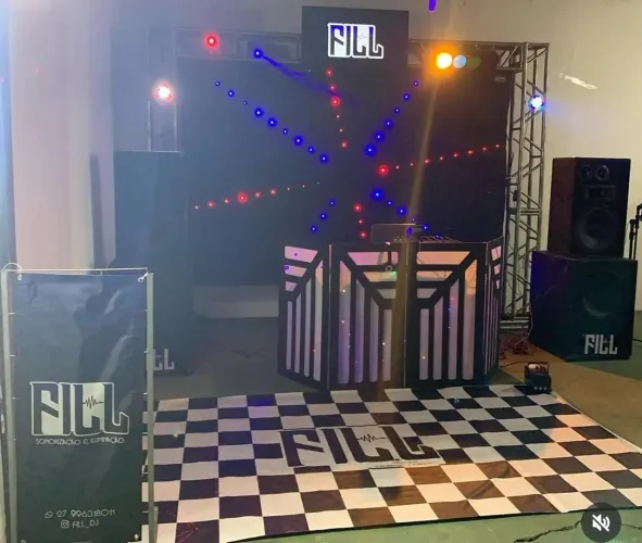 DJ som e iluminação