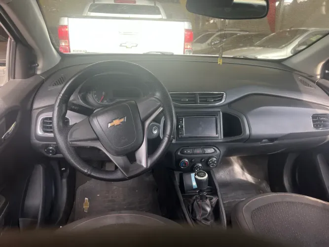Chevrolet Onix Hatch LT 1.0 8V Flex Power Mec. 4P 2014