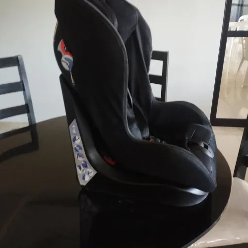 Vendo cadeirinha de criança /carro