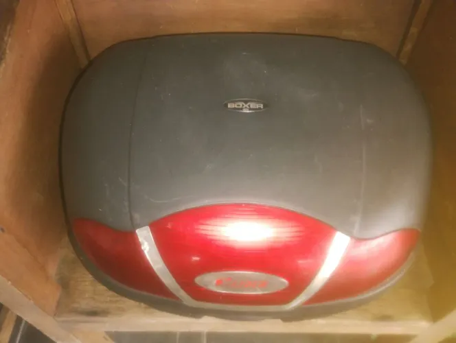 Baú Boxer 45 LT 2 capacetes 