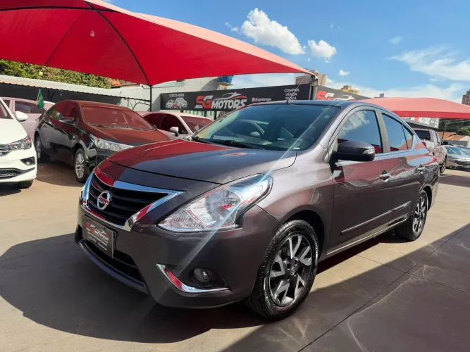 Nissan Versa Unique 1.6 16V Flexstart 4P Aut. 2017