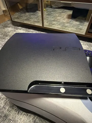 PlayStation 3 Desbloqueado+ 3 controles