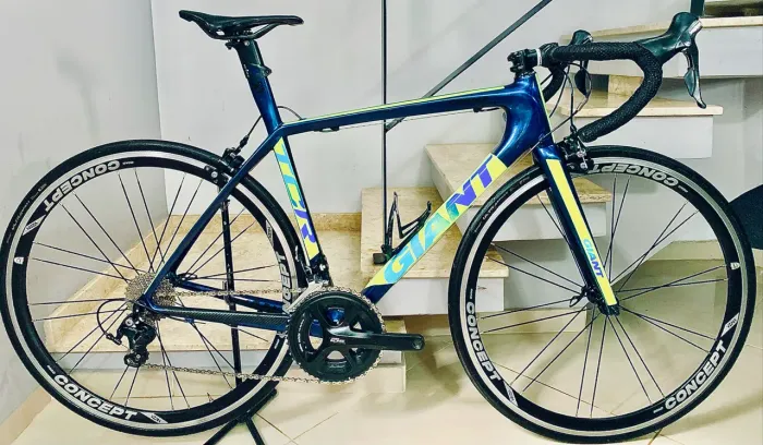 Speed Giant 54, Shimano105 11v (18x). Trocas 11k