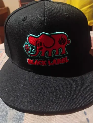 Boné Black Label