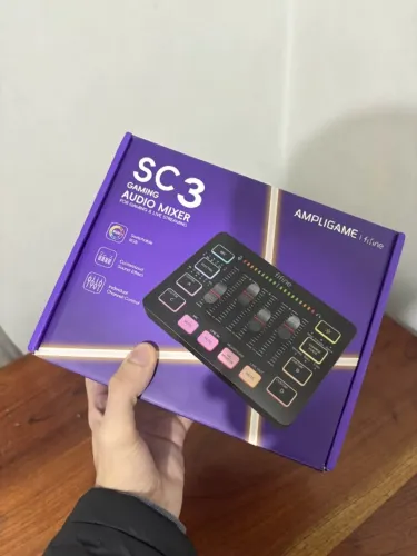 Mesa Audio 4 Canais Rgb Fifine Gaming Mixer Ampligame Sc3