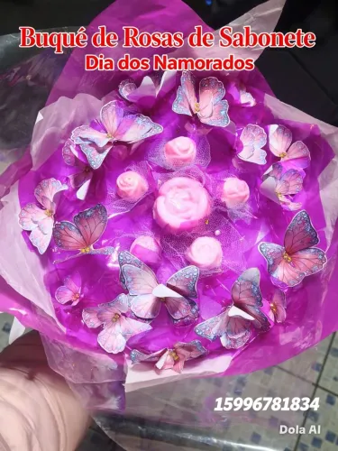 Buquê de rosas de sabonete