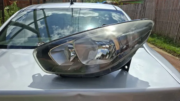 Farol Fiat Grand Siena - Lado Esquerdo (Motorista) | Máscara Negra | Original