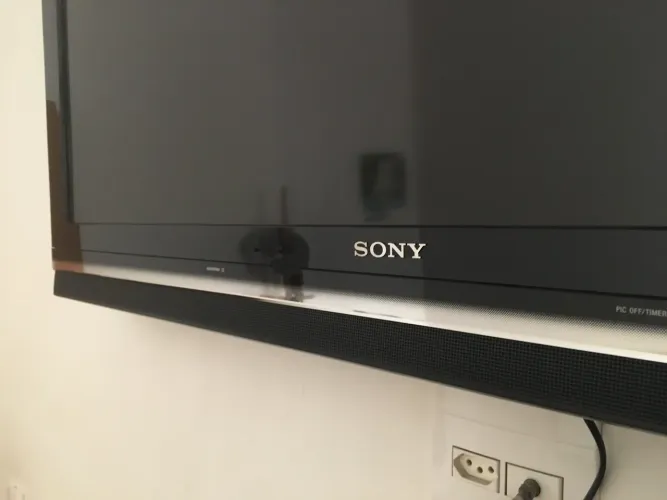 TV Sony 46? modelo KLV-46V510A - sem conversor 