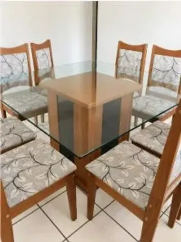 Conjunto Mesa de Jantar MDF + Vidro e 8 Cadeiras