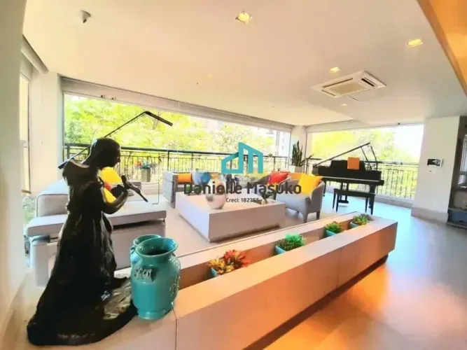 Apartamento Alto Padrão em Moema | 306m² | 3 Suítes | 5 Vagas | Varanda Gourmet