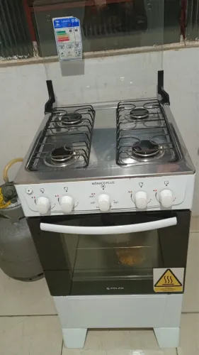 Fogão seminovo 4 bocas