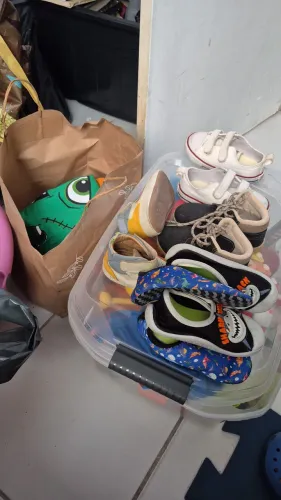 Brinquedos e Roupas Crianca 2 anos