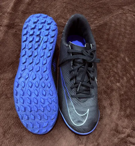 Chuteira Nike mercurial