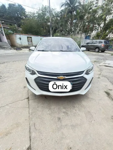 Chevrolet Onix Plus LT 1.0 12V Flex Mec. 4P 2020