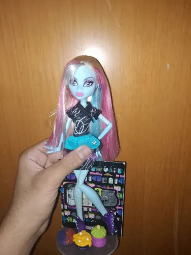 Boneca Monstre hihg