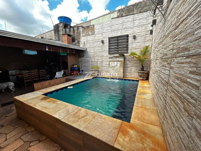 Casa padrão à Venda, Vila Militar, Uberaba, MG