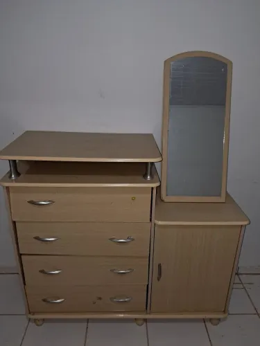 Armário de Roupas