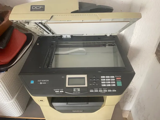 Impressora Brother DCP 8080 dn preto e Branco 