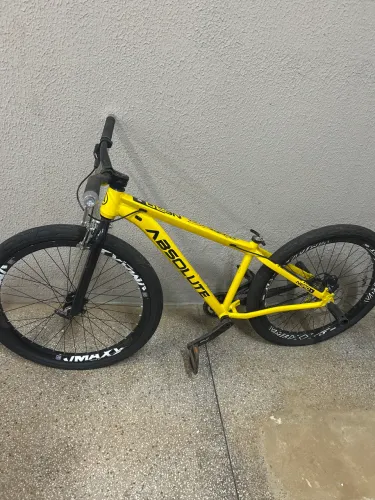 Vende-se absolute nero 5
