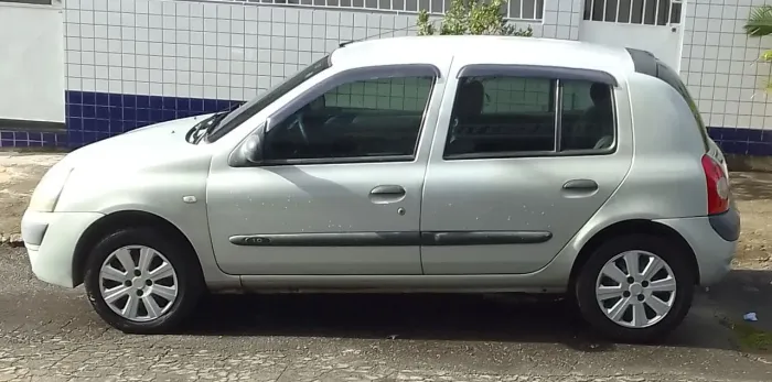 Renault Clio Authentique 1.0 8V 3P 2004