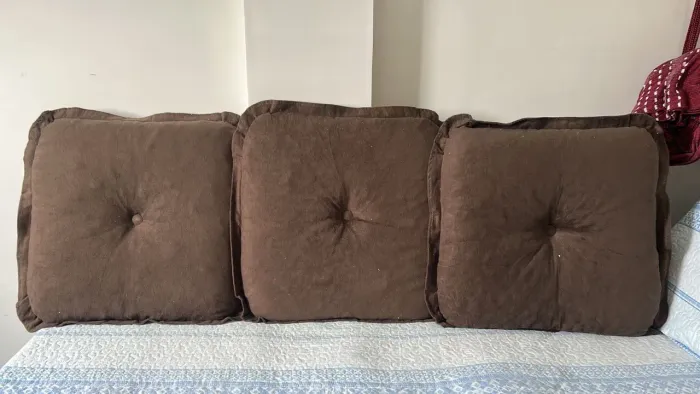 ALMOFADAS EM PERFEITO ESTADO