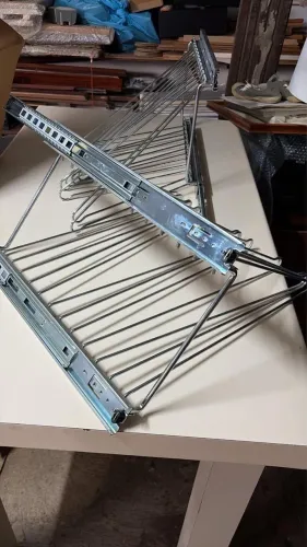 Cabides Metalicos