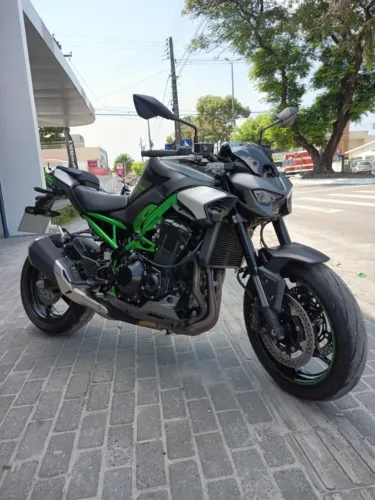 KAWASAKI Z900 ABS 2025/2026 - 3.924 KM - R$ 62.900