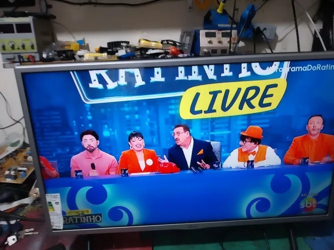 Tv 32 lg smart Wi-Fi YouTube Netflix 
