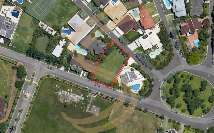 Terreno à venda: Condomínio Park Lane, na charmosa Praia de Pernambuco, Guarujá