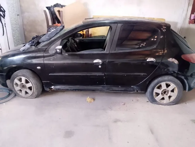 Peugeot 206 Selection/ Sensation 1.0 16V 3P 2001