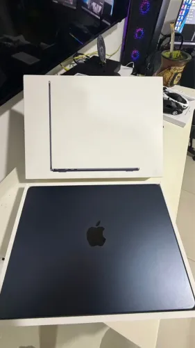 MacBook M4