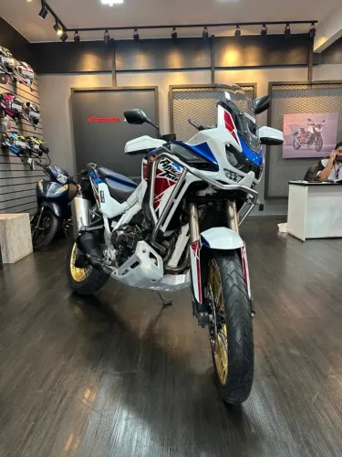 Africa Twin Adventure DCT - 2023 - 25.255 km Rodados