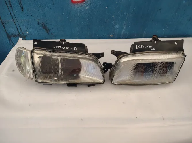 Par Farol Citroen Berlingo Usado Original Ano 2000