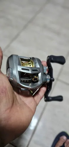 Carretilha Daiwa alphas R edito