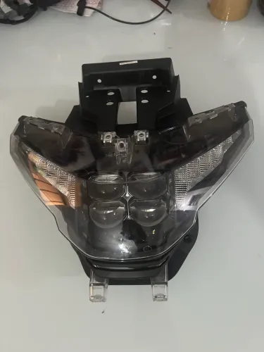 Farol zontes T350x 2025 usado original